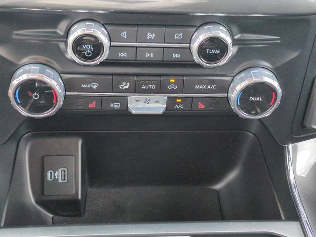 Used 2023 Agate Black Metallic Ford XLT image 24