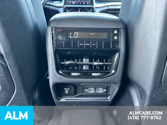 Used 2021 Silver Jeep Laredo image 28