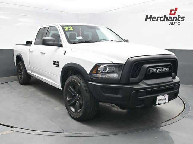 Bright White Clearcoat 2022 RAM 1500 Pickup Truck Four-Wheel Drive 8-Speed Automatic