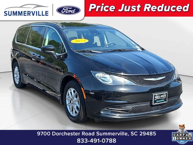 2024 Chrysler Voyager LX FWD