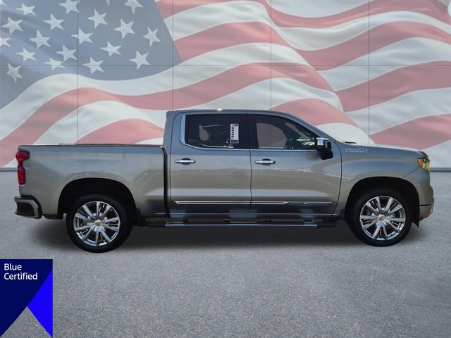 Used 2024 Gray Chevrolet High Country image 2