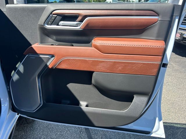 New 2026 White GMC Denali Ultimate image 18