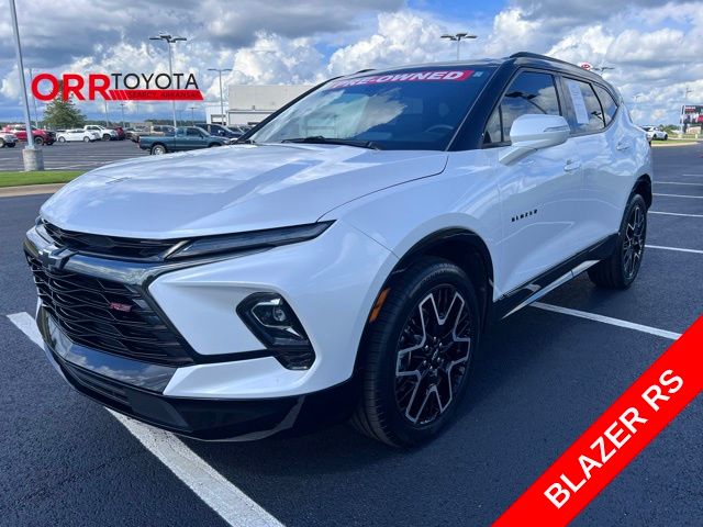White (Iridescent Pearl Tricoat) 2023 Chevrolet Blazer SUV / Crossover All-Wheel Drive 9-Speed Automatic Overdrive