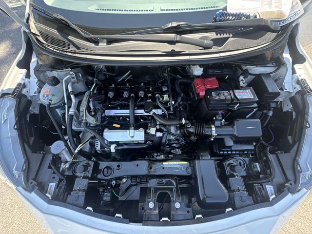 Used 2025 White Nissan 1.6 SR image 28