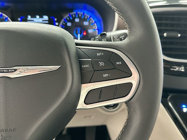 2022 Chrysler Voyager LX White at Phil Fitts Ford