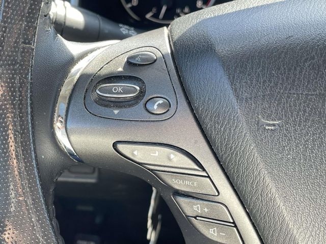 Used 2020 White Nissan Platinum image 22