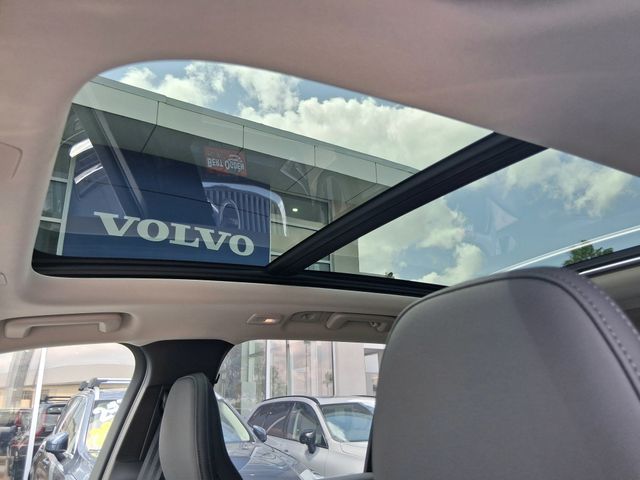 New 2026 Denim Blue Metallic Volvo T8 Plus image 22