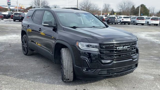 2023 GMC Acadia SLT 2