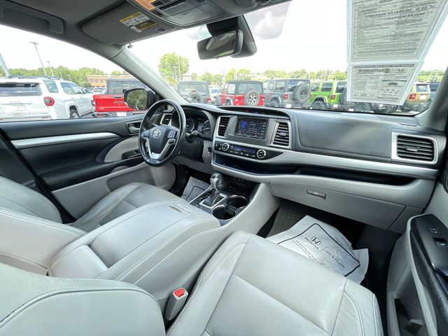 Used 2017 Toyota Highlander SUV