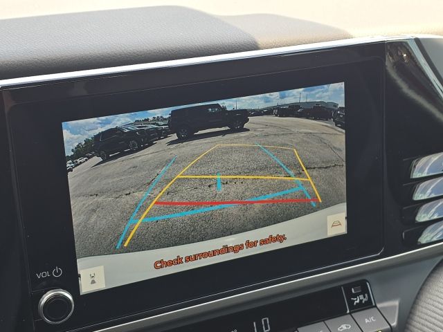 2025 Toyota Camry SE:B02318