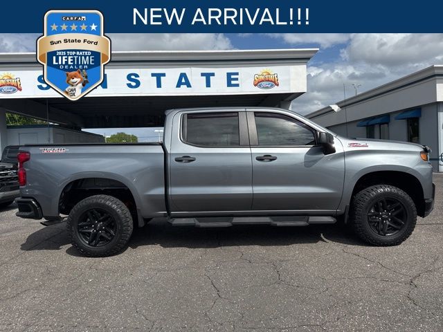 Gray (Satin Steel Metallic) 2021 Chevrolet Silverado 1500 Custom Trail Boss Crew Cab 4WD Pickup Truck Four-Wheel Drive 6-Speed Automatic Overdrive