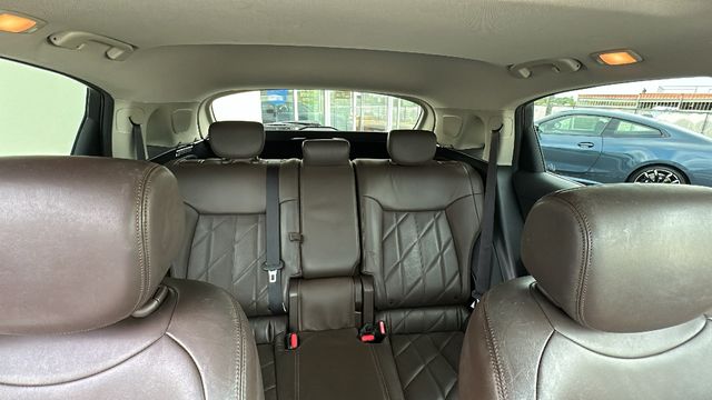 2016 INFINITI QX70 Base 23