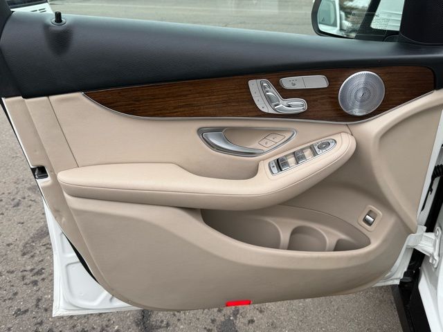 2021 Mercedes-Benz GLC