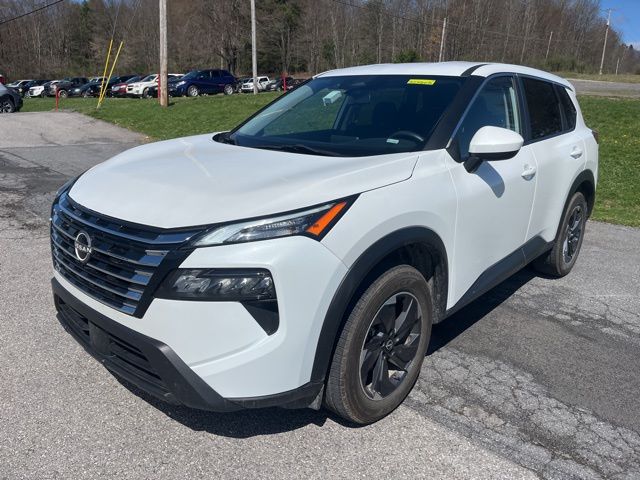 Used 2024 White Nissan SV image 10