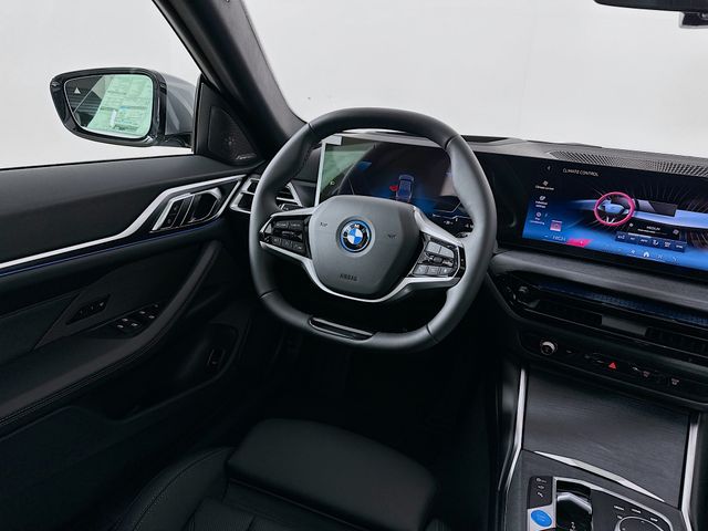 2025 BMW i4 xDrive40 24