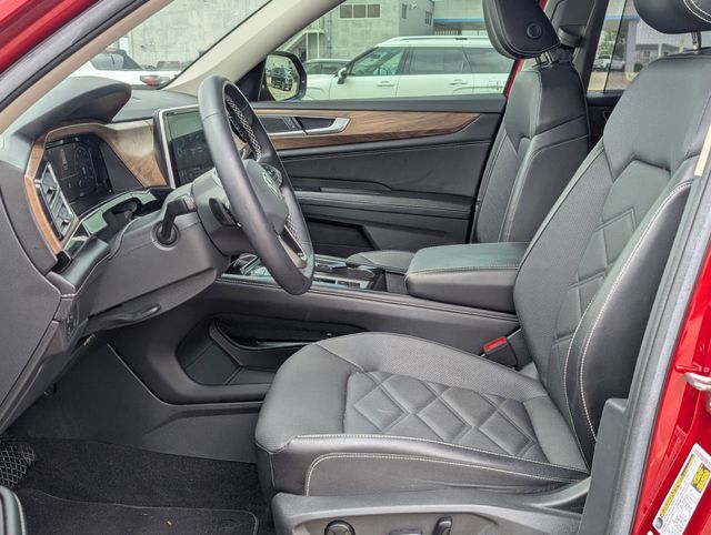2024 Volkswagen Atlas 2.0T SE w/Technology Blue at DeMontrond Ford