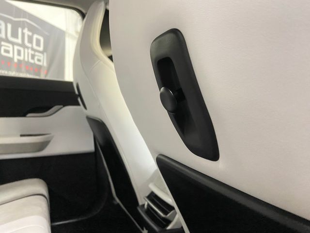 2023 Fisker Ocean thumbnail 34