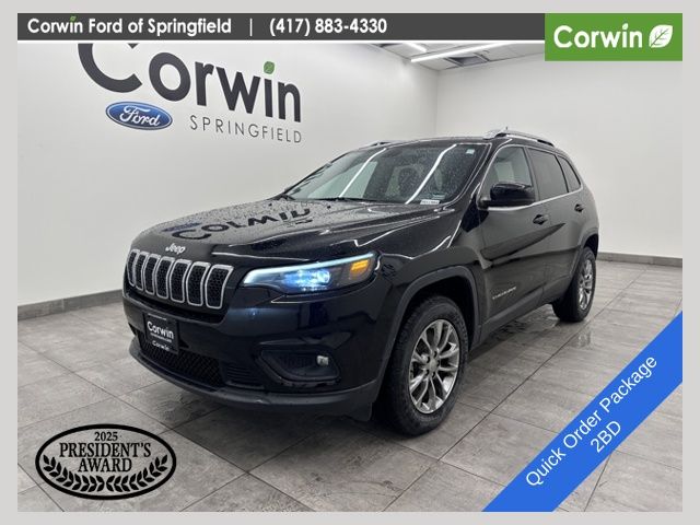 Diamond Black Crystal Pearlcoat 2020 Jeep Cherokee Latitude Plus 4WD SUV / Crossover Four-Wheel Drive 9-Speed Automatic