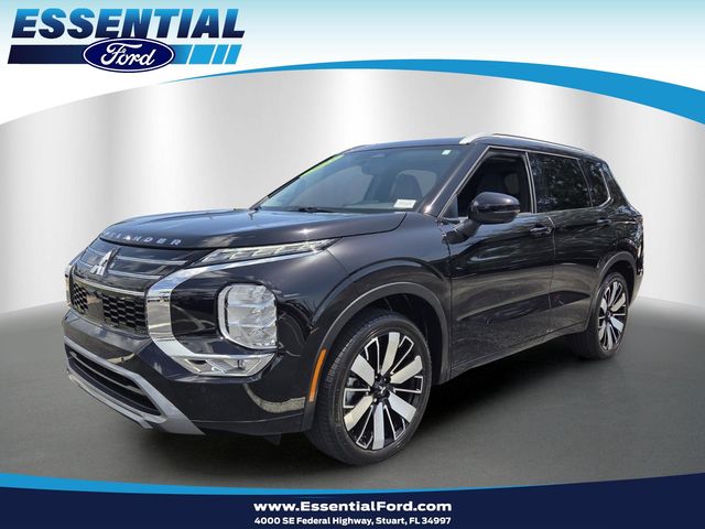 Black 2025 Mitsubishi Outlander SUV / Crossover Front-Wheel Drive Continuously Variable Transmission
