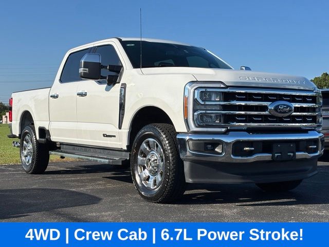 White 2023 Ford F-250 Super Duty Pickup Truck Four-Wheel Drive Automatic