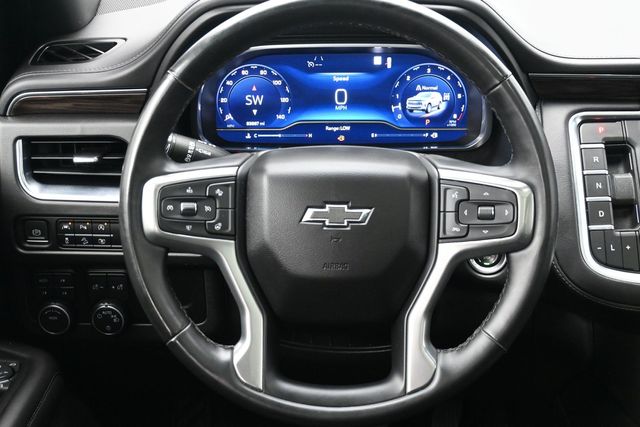Used 2023 Gray Chevrolet Z71 image 25