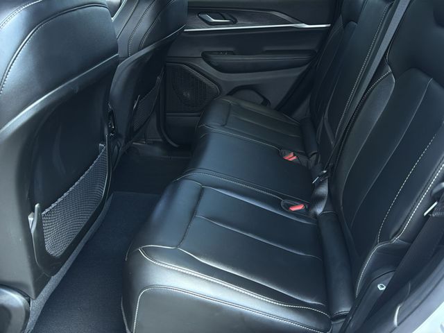 Used 2025 White Jeep Limited image 19