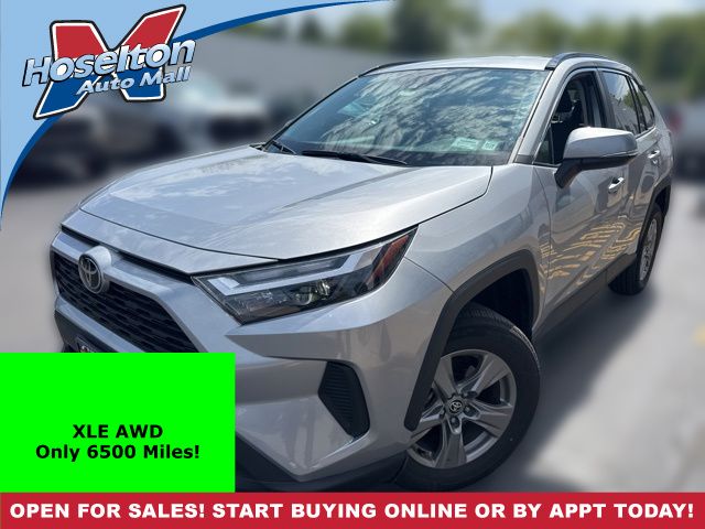 Silver Sky Metallic 2024 Toyota RAV4 XLE AWD SUV / Crossover All-Wheel Drive 8-Speed Automatic
