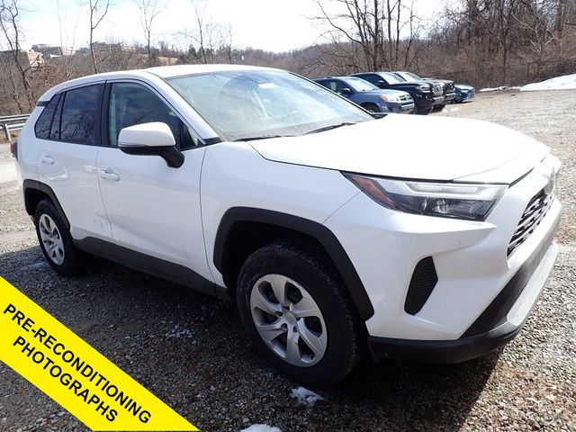 2023 Toyota RAV4 LE FWD