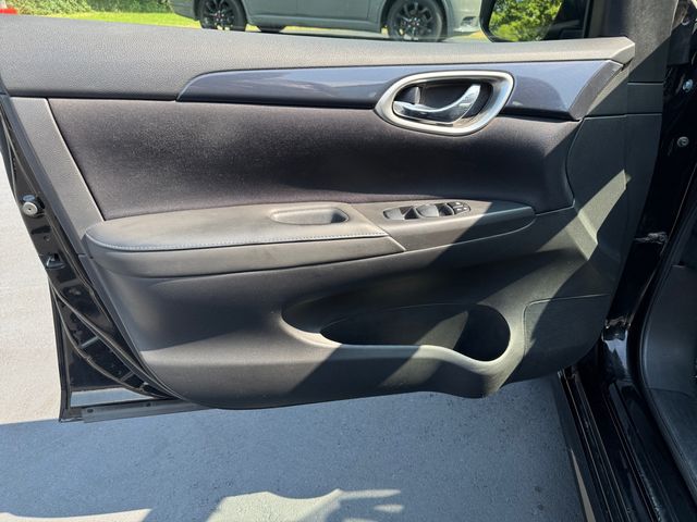 2018 Nissan Sentra SR - Super Black exterior view 11
