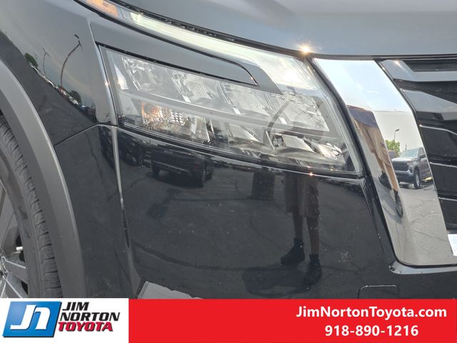 Used 2025 Nissan Pathfinder SUV