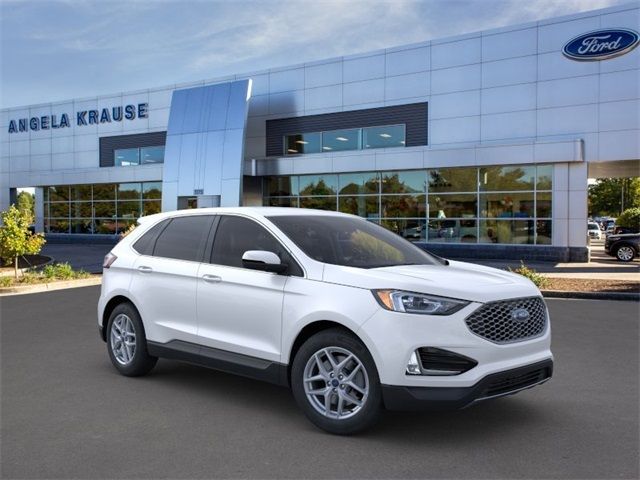 2023 Ford Edge SEL photo