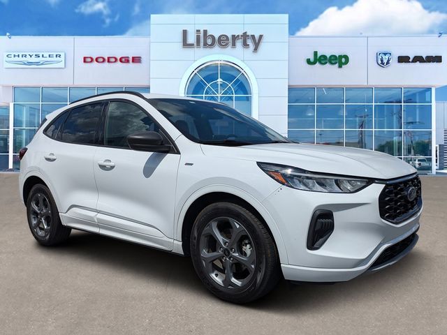 Star White Metallic Tri-Coat 2023 Ford Escape ST-Line FWD SUV / Crossover Front-Wheel Drive 8-Speed Automatic