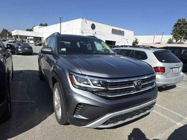 Platinum Gray Metallic 2023 Volkswagen Atlas 8-Speed Automatic