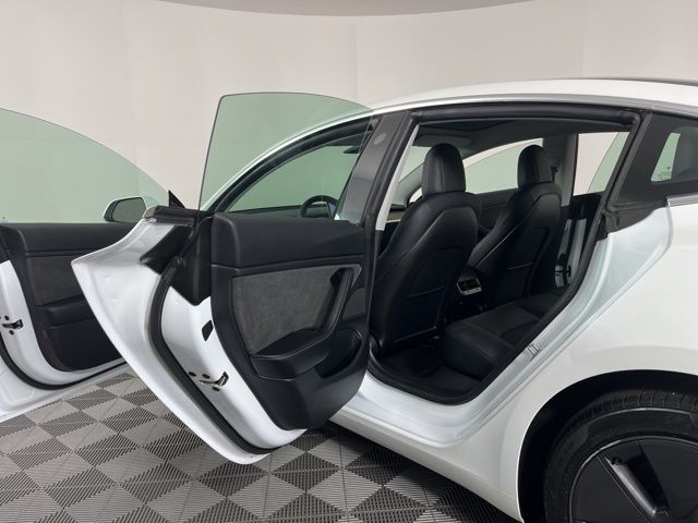 2019 Tesla Model 3 Standard Range Plus 41