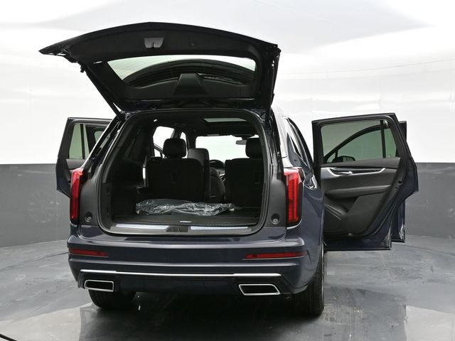 2025 Cadillac XT6 Premium Luxury photo