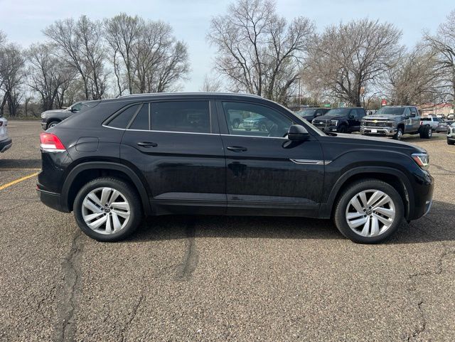 2020 Deep Black Volkswagen Atlas Cross Sport 2.0T SE w/Technology AWD SUV