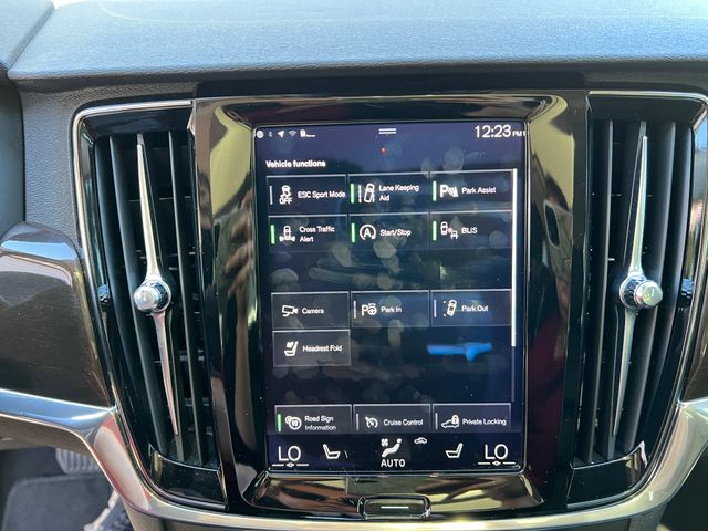 2018 Volvo S90 T5 Momentum 22