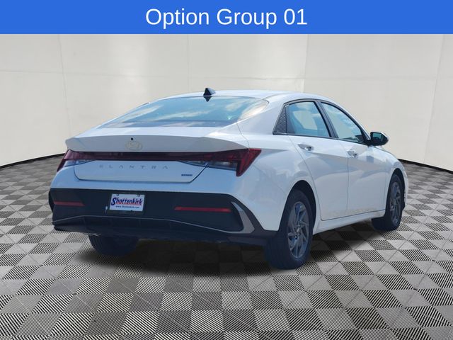 Used 2025 Hyundai Elantra Hybrid Sedan