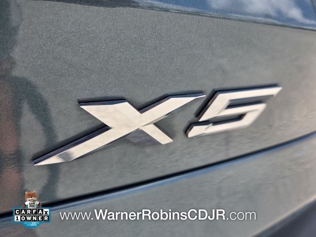 Used 2025 Blue BMW sDrive40i image 11