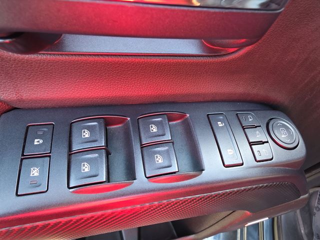 Used 2018 Gray GMC Denali image 29