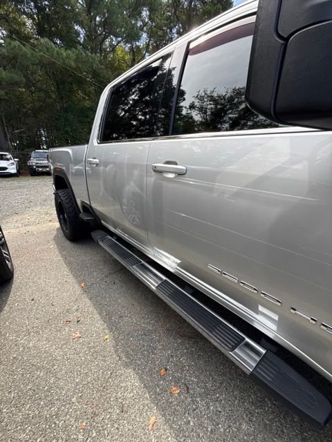 Used 2022 Silver GMC SLE image 8