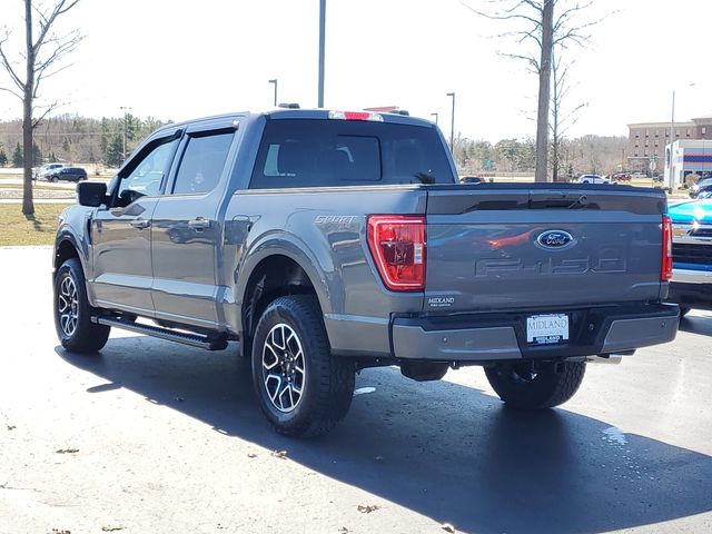 View vehicle photo 4