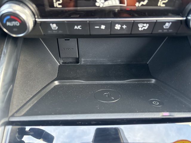Certified Used 2025 Beige Mazda 2.5 Carbon Turbo image 28