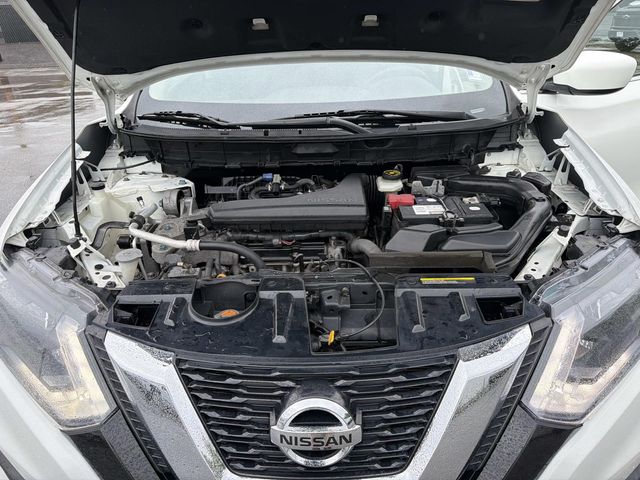 2017 Nissan Rogue - Image 30