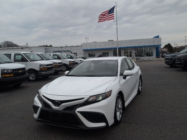 2024 Toyota Camry SE FWD