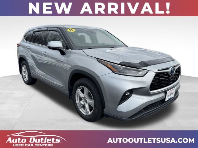 Celestial Silver Metallic 2021 Toyota Highlander Hybrid LE AWD SUV / Crossover All-Wheel Drive Continuously Variable Transmission