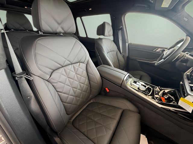 2026 BMW X7 40i - Photo 39