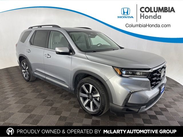 Lunar Silver Metallic 2023 Honda Pilot Touring AWD SUV / Crossover All-Wheel Drive Automatic