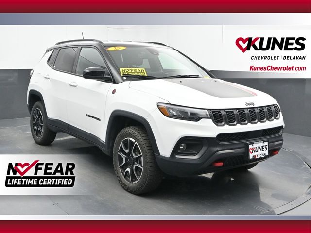 2025 Jeep Compass Trailhawk