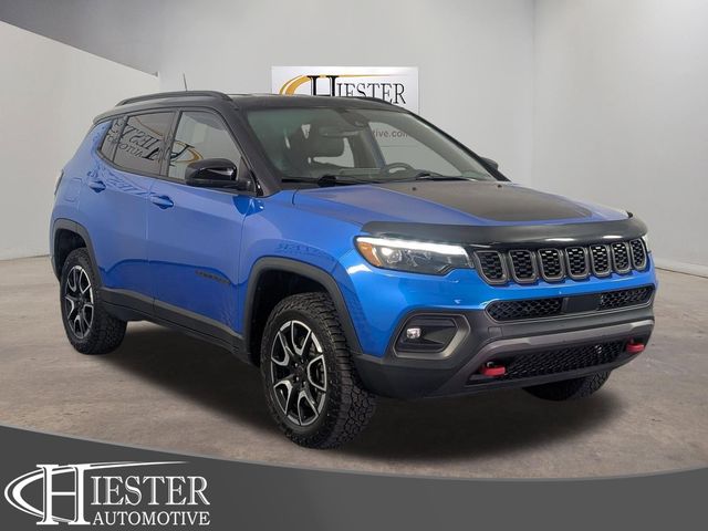 Hydro Blue Pearlcoat 2025 Jeep Compass Trailhawk 4WD SUV / Crossover Four-Wheel Drive 8-Speed Automatic